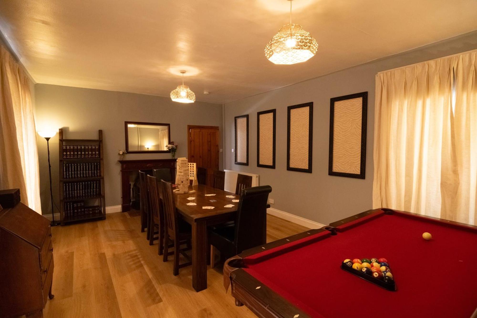 Large Country House With Garden, Outdoor Spa Area & Games Room With Hot Tub And Fire Pit Wigtown Ngoại thất bức ảnh